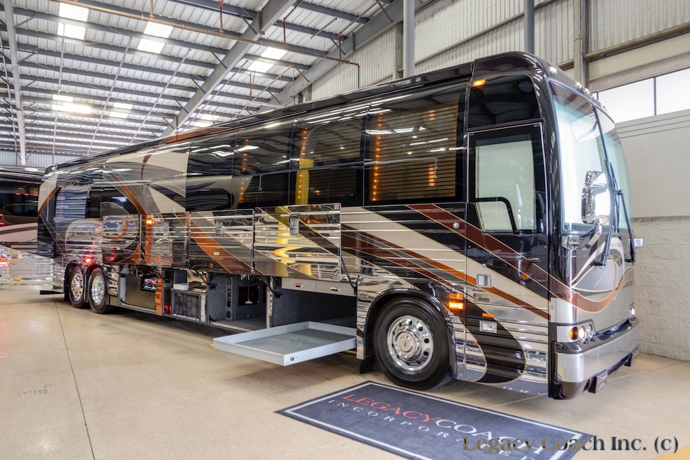 2007 Prevost Country Coach XLII For Sale