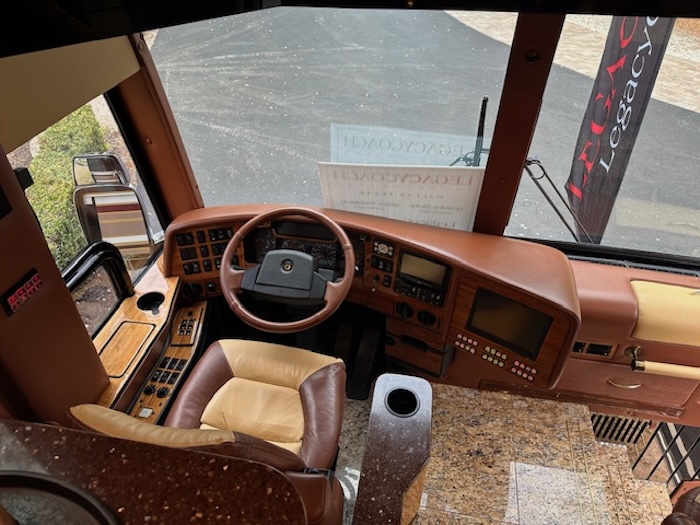 2007 Prevost Featherlite H3-45 For Sale