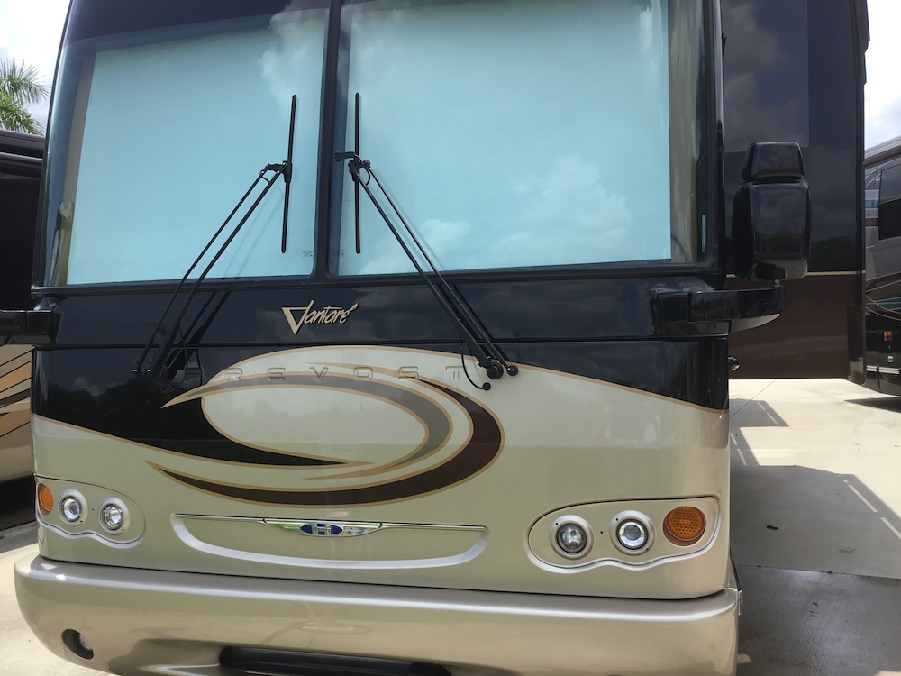 2007 Prevost Featherlite H3-45 For Sale