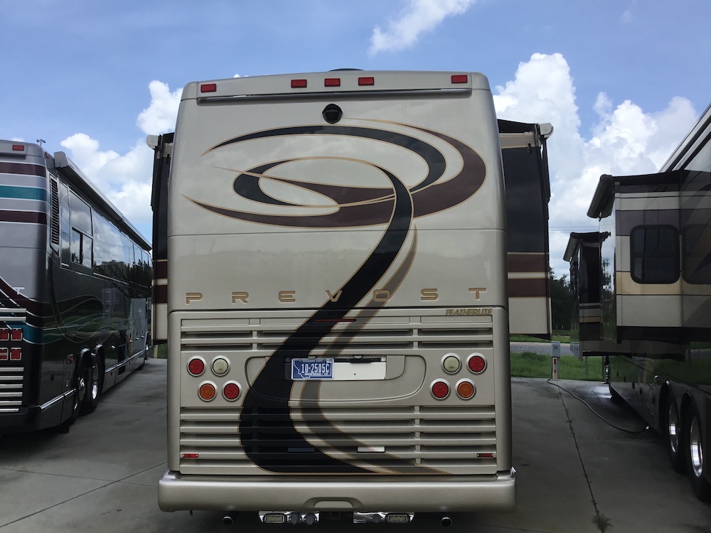 2007 Prevost Featherlite H3-45 For Sale