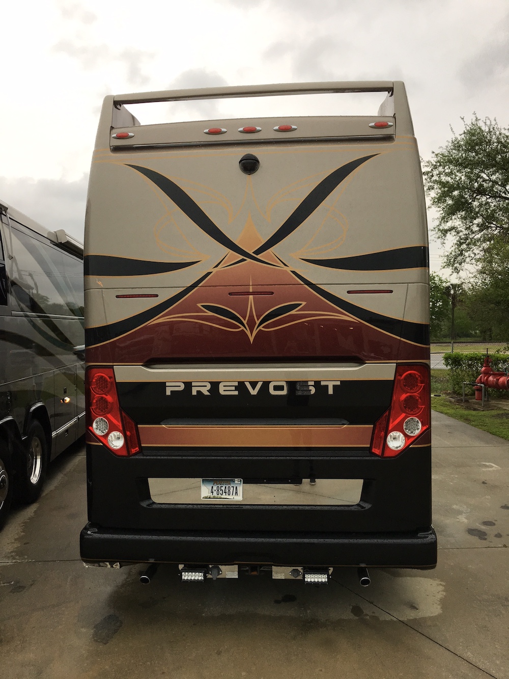 2007 Prevost Featherlite H3-45 For Sale