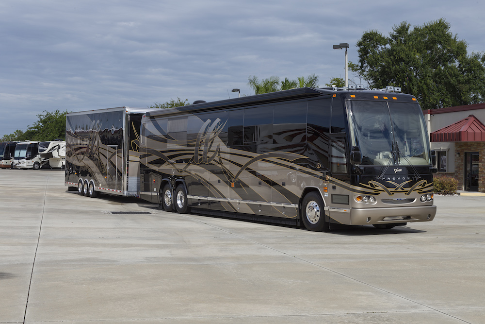 2007 Prevost Featherlite H3-45 For Sale