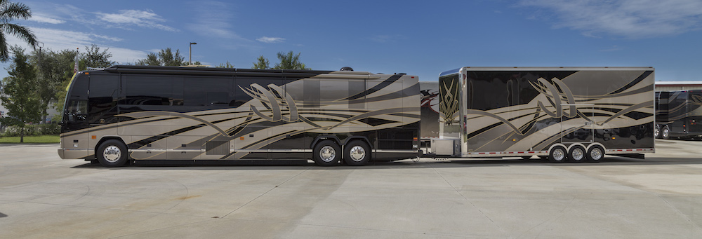 2007 Prevost Featherlite H3-45 For Sale