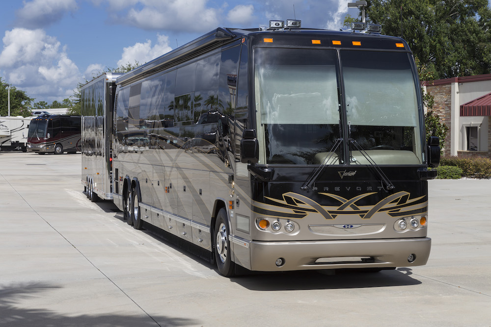 2007 Prevost Featherlite H3-45 For Sale