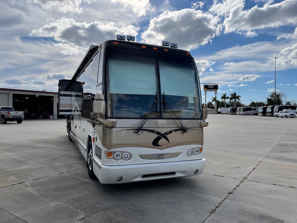 2007 Prevost Featherlite H3-45 For Sale