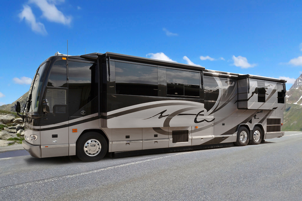 2007 Prevost Featherlite H3-45 For Sale