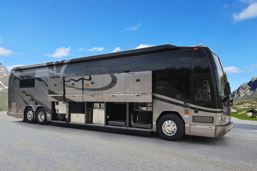 2007 Prevost Featherlite H3-45 For Sale