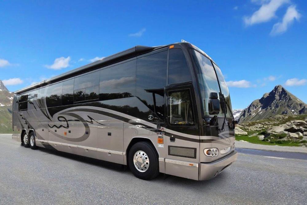 2007 Prevost Featherlite H3-45 For Sale