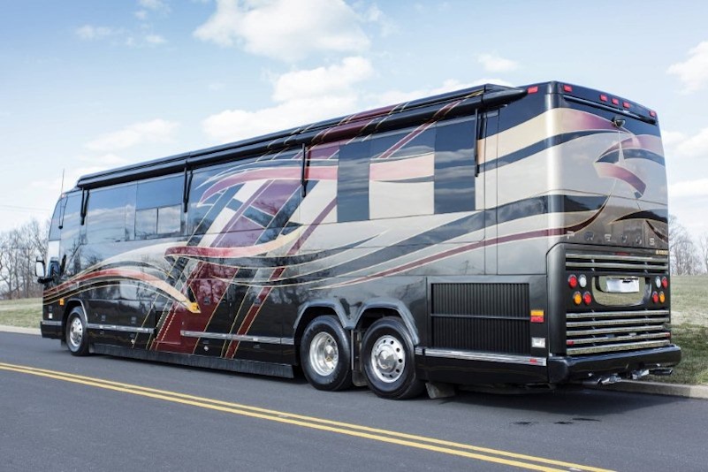 2007 Prevost Featherlite H3-45 For Sale