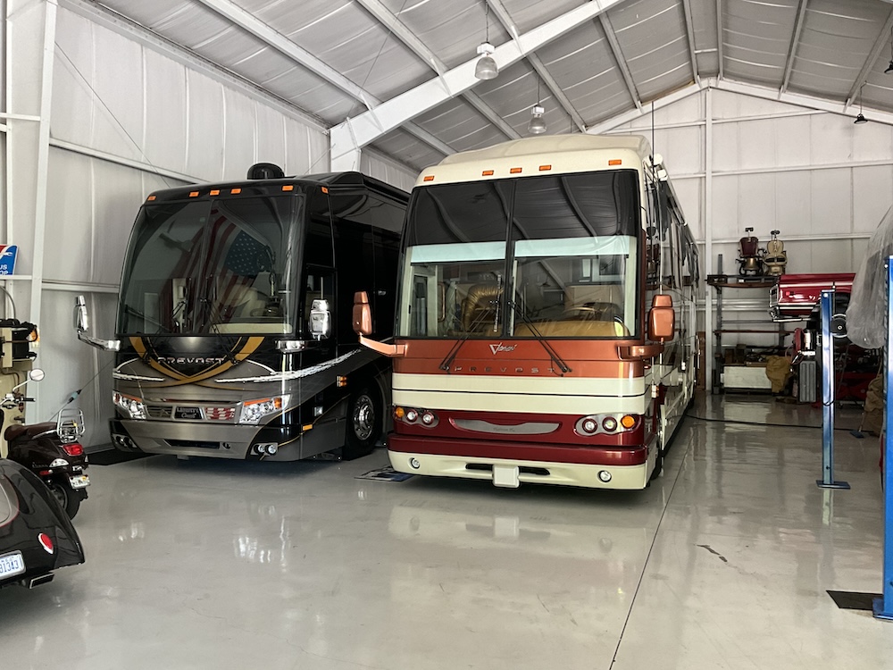 2007 Prevost  Featherlite H3-45 For Sale