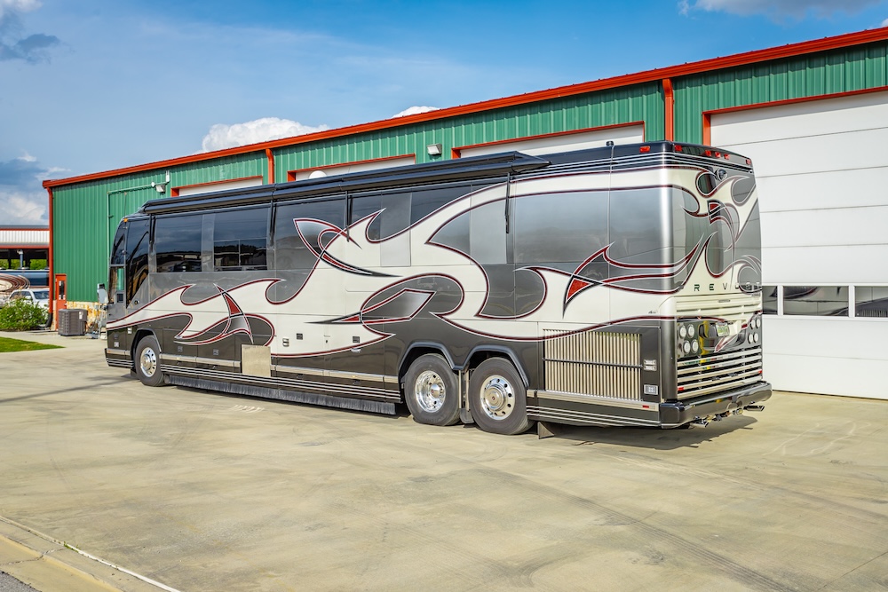 2007 Prevost Featherlite H3-45 For Sale