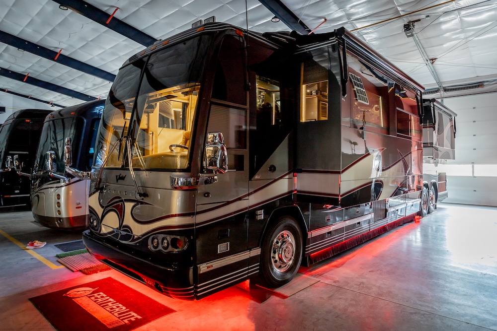 2007 Prevost Featherlite H3-45 For Sale