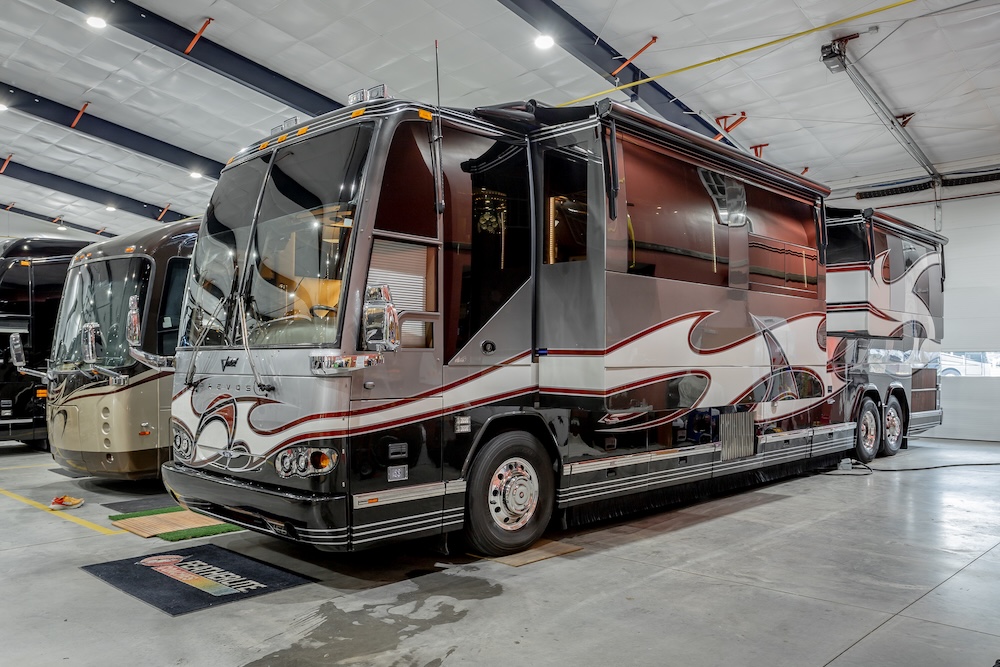 2007 Prevost Featherlite H3-45 For Sale