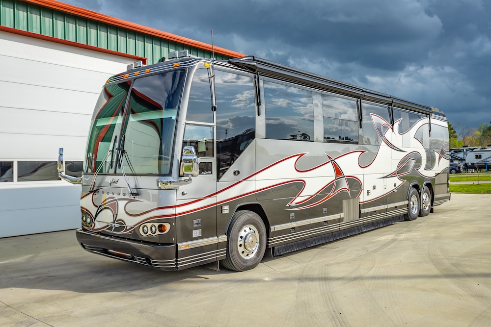 2007 Prevost Featherlite H3-45 For Sale