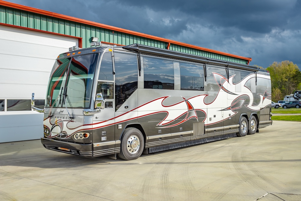 2007 Prevost Featherlite H3-45 For Sale