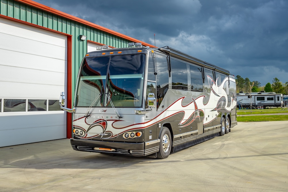 2007 Prevost Featherlite H3-45 For Sale