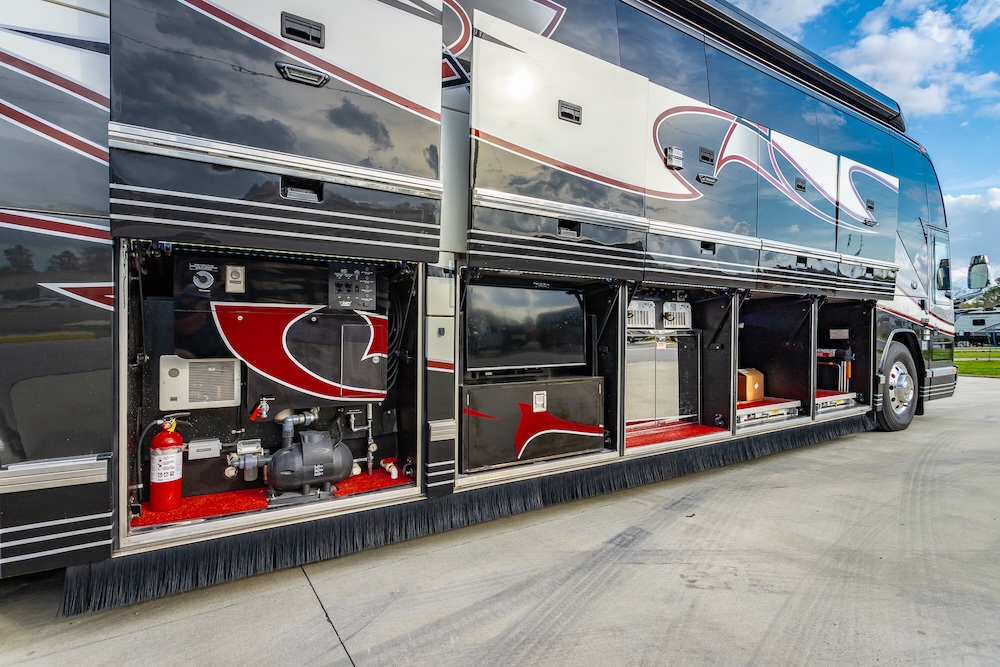 2007 Prevost Featherlite H3-45 For Sale