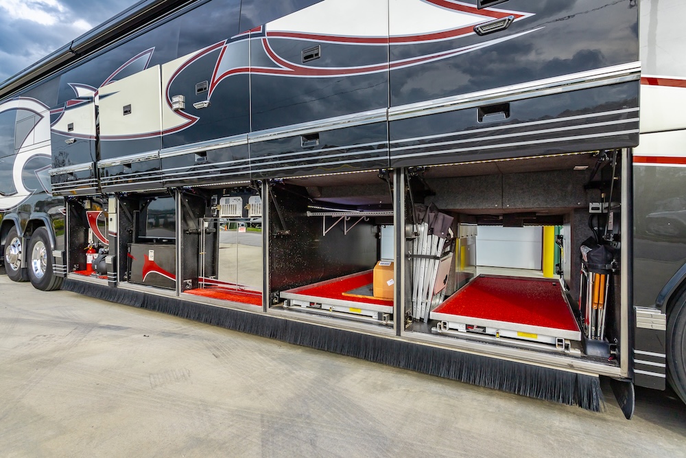 2007 Prevost Featherlite H3-45 For Sale