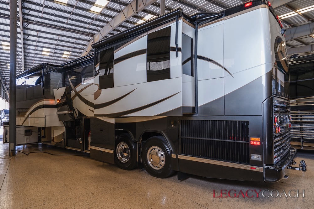 2007 Prevost Featherlite H3-45 For Sale