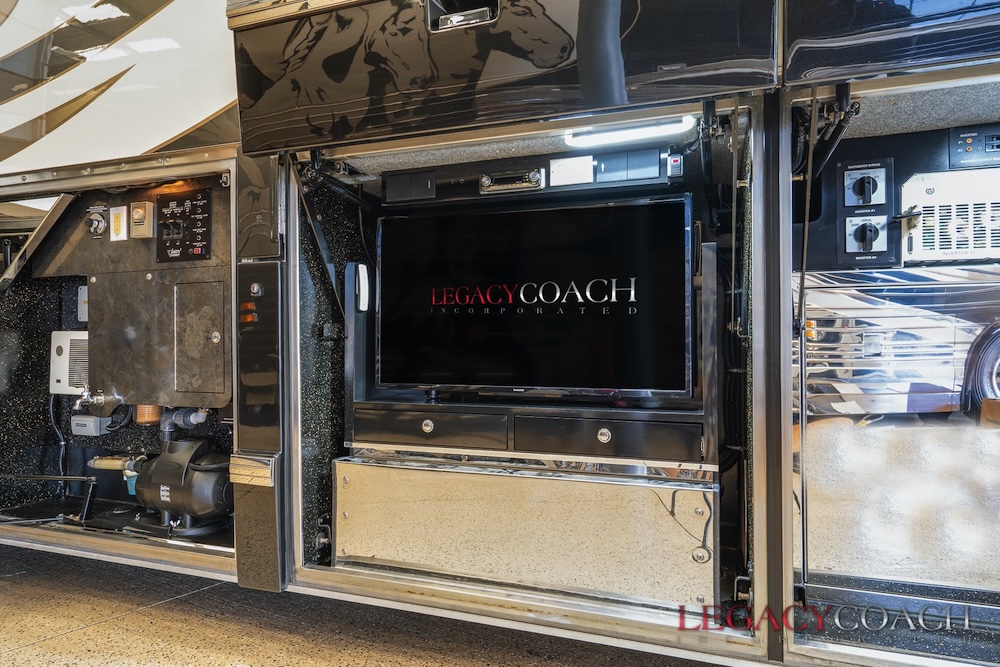 2007 Prevost Featherlite H3-45 For Sale