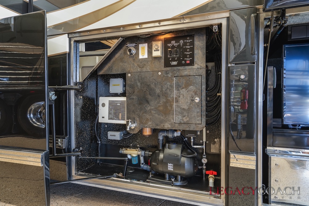 2007 Prevost Featherlite H3-45 For Sale