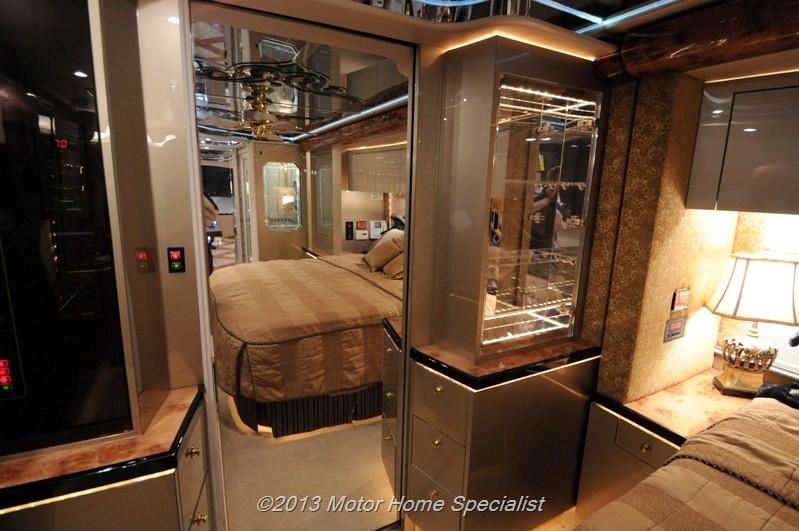 2007 Prevost Featherlite H3-45 For Sale