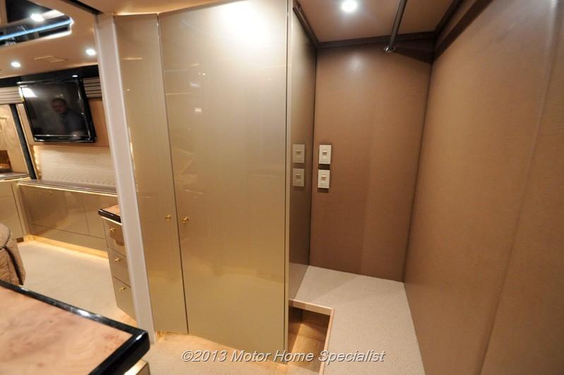 2007 Prevost Featherlite H3-45 For Sale