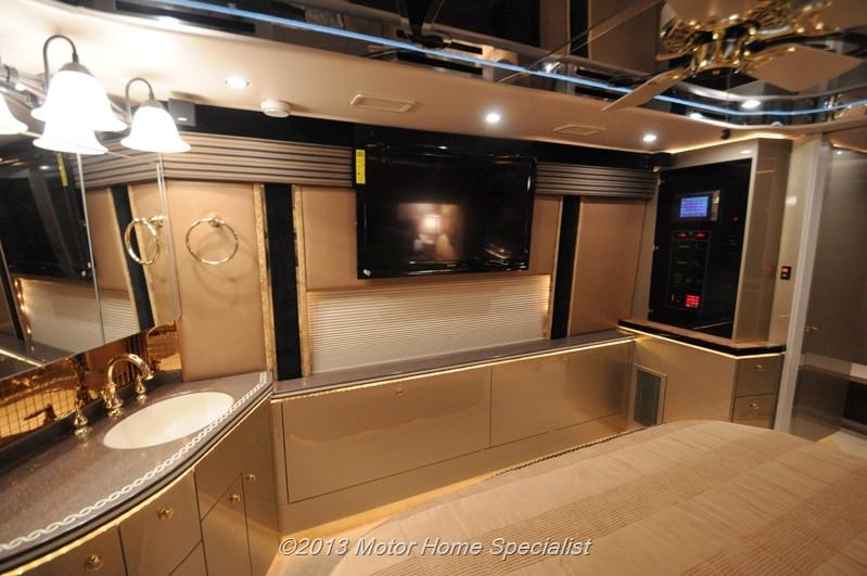 2007 Prevost Featherlite H3-45 For Sale
