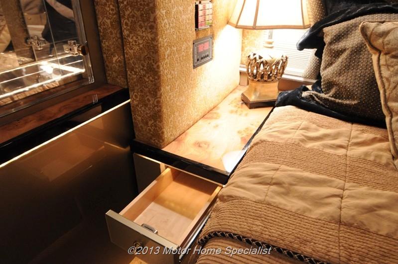 2007 Prevost Featherlite H3-45 For Sale