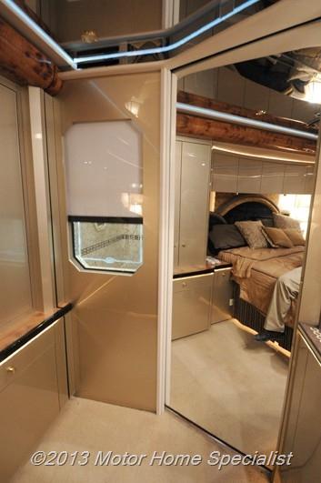 2007 Prevost Featherlite H3-45 For Sale