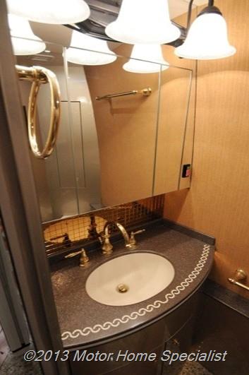 2007 Prevost Featherlite H3-45 For Sale