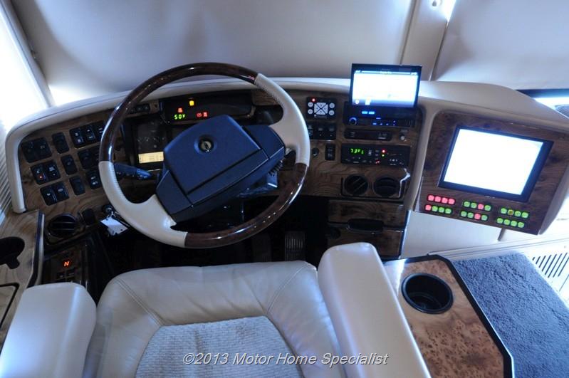 2007 Prevost Featherlite H3-45 For Sale