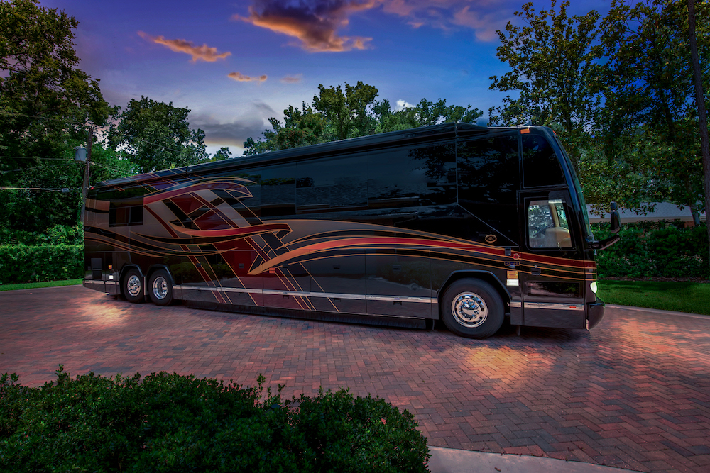 2007 Prevost Featherlite H3-45 For Sale