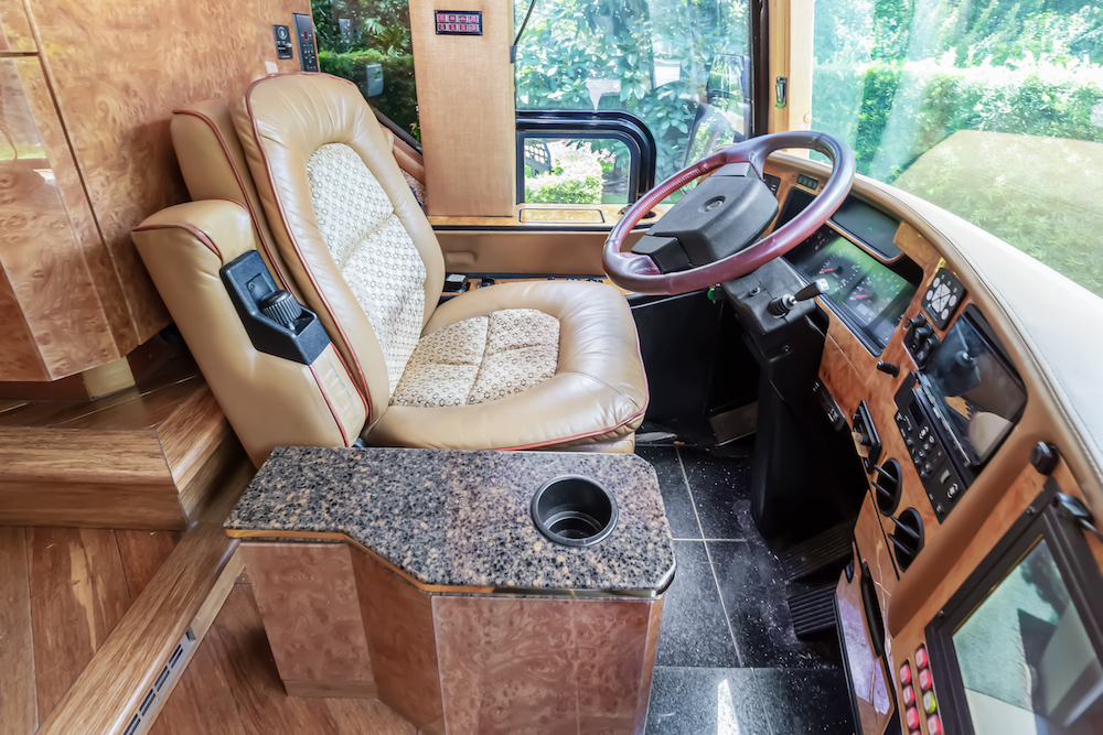 2007 Prevost Featherlite H3-45 For Sale