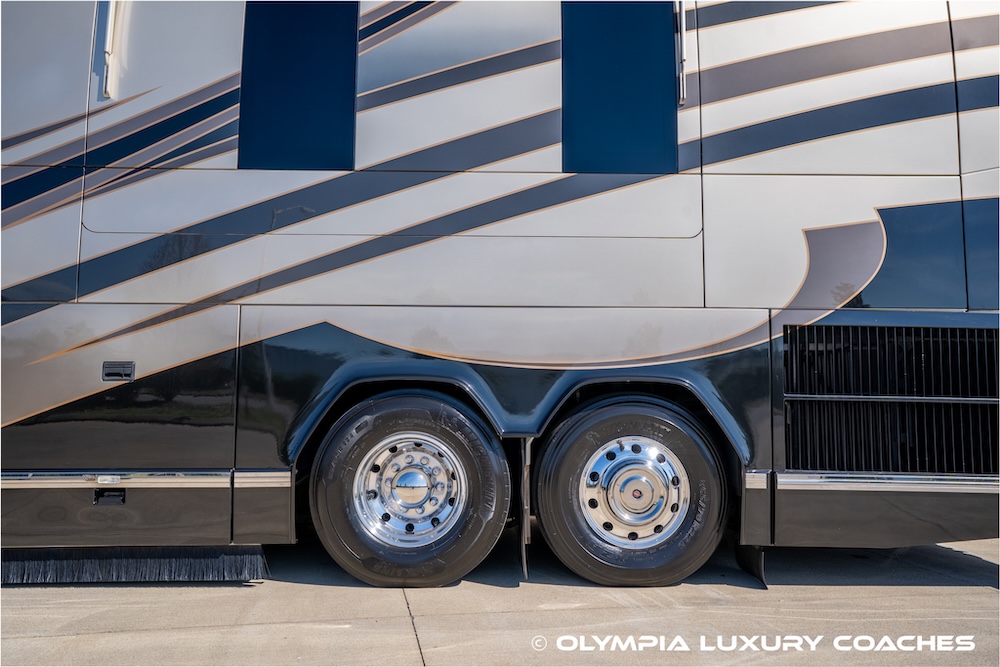 2007 Prevost Featherlite  H3-45 For Sale