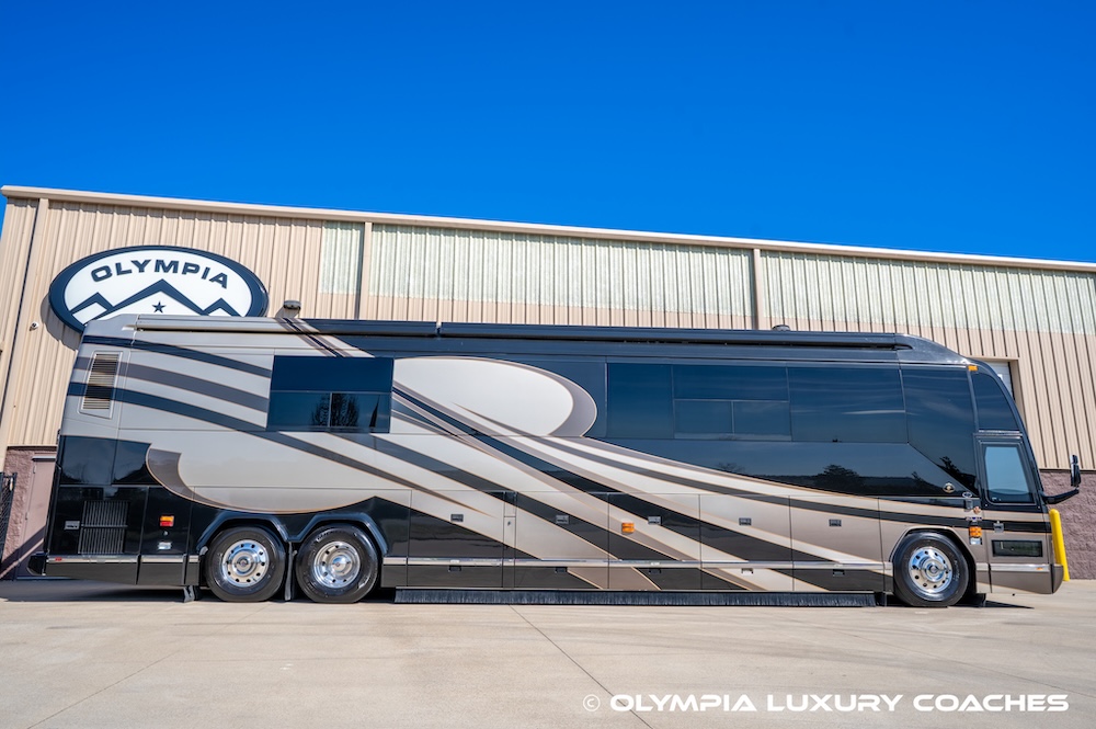 2007 Prevost Featherlite  H3-45 For Sale