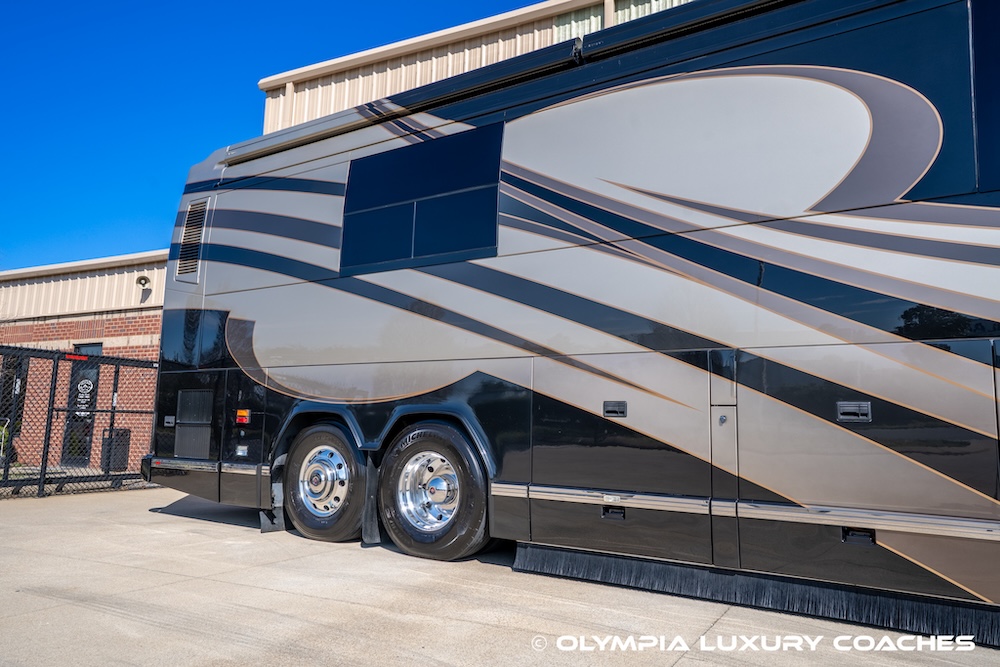 2007 Prevost Featherlite  H3-45 For Sale