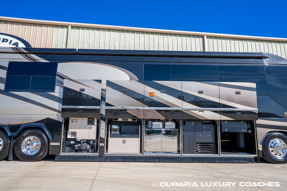 2007 Prevost Featherlite  H3-45 For Sale