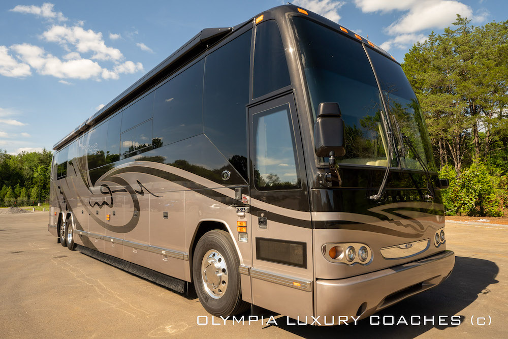 2007 Prevost Featherlite H3-45 For Sale