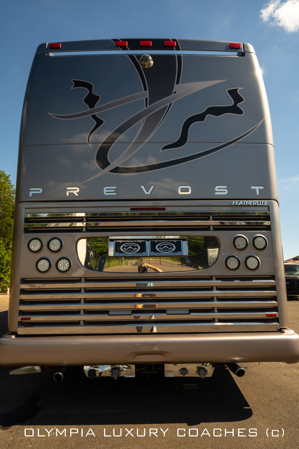 2007 Prevost Featherlite H3-45 For Sale