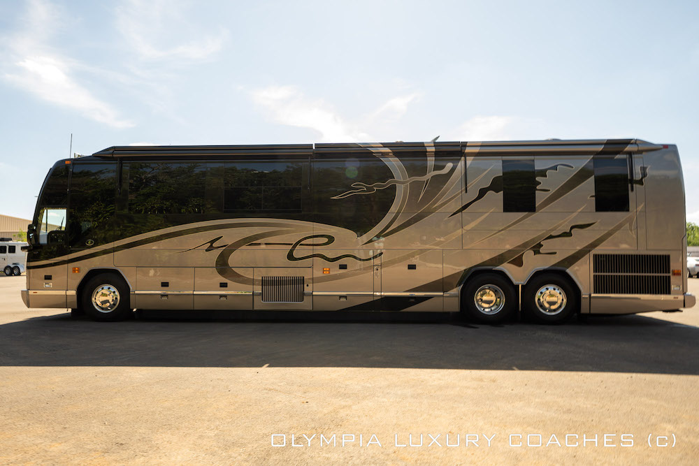 2007 Prevost Featherlite H3-45 For Sale