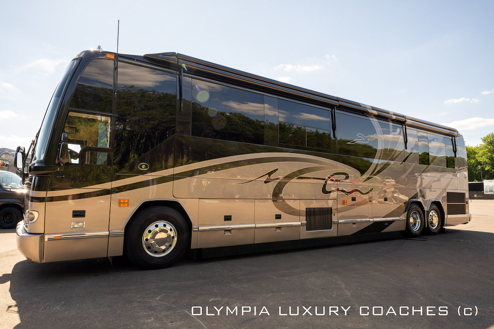 2007 Prevost Featherlite H3-45 For Sale