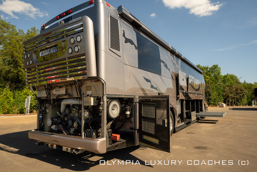 2007 Prevost Featherlite H3-45 For Sale