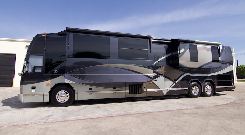 2007 Prevost Featherlite H3-45 For Sale