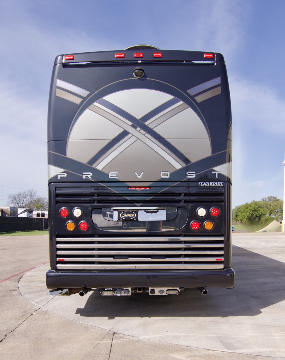 2007 Prevost Featherlite H3-45 For Sale