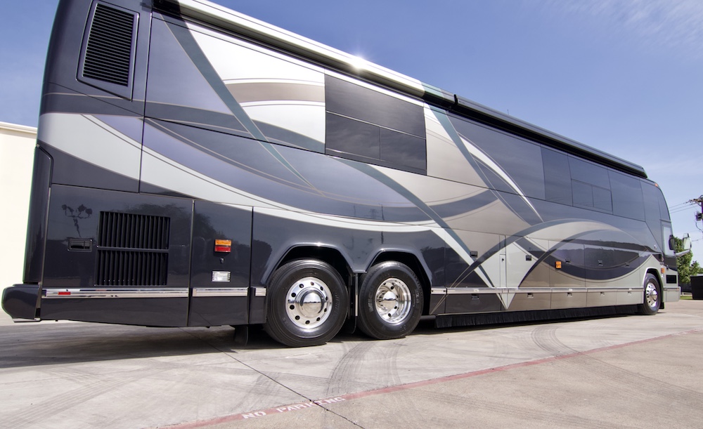 2007 Prevost Featherlite H3-45 For Sale