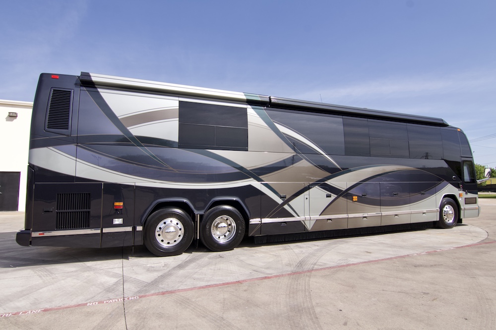 2007 Prevost Featherlite H3-45 For Sale