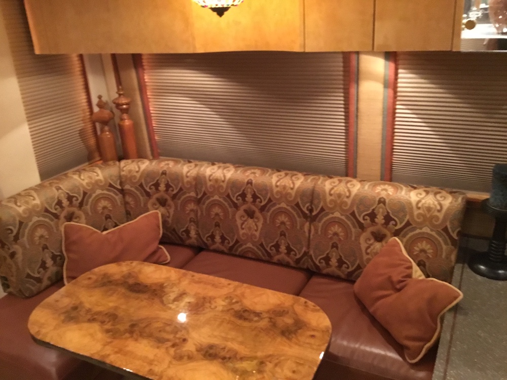 2007 Prevost Featherlite XLII For Sale