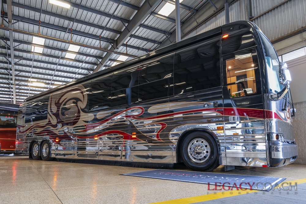 2007 Prevost Featherlite XLII For Sale