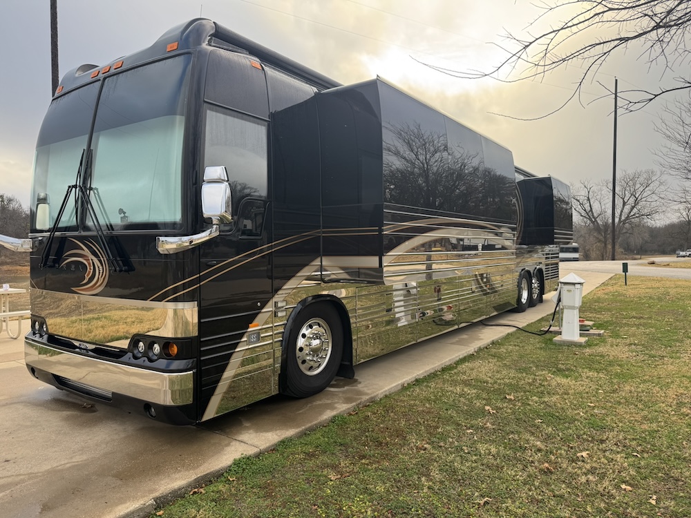 2007 Prevost Legendary XLII For Sale